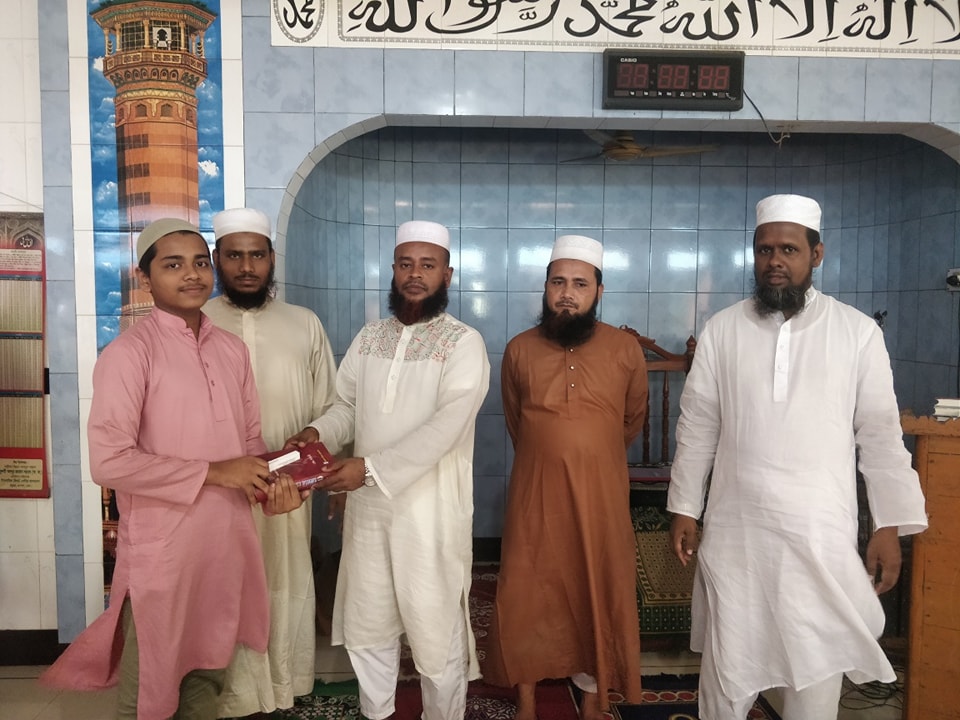 সাপ্তাহিক জলসা ও কুইজ প্রতিযোগিতার পুরস্কার বিতরনী অনুষ্ঠান।